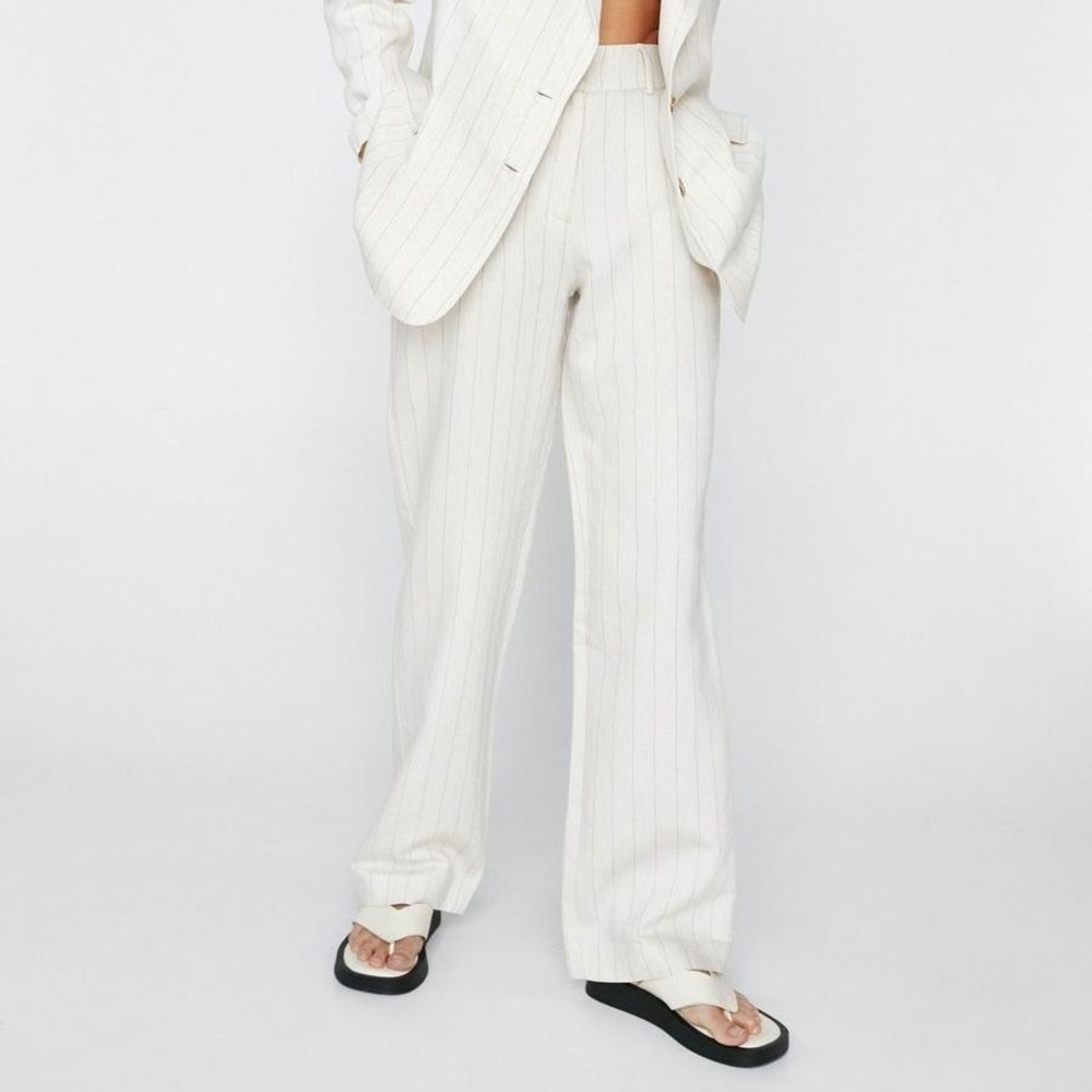 NWT Nasty Gal Beige Metallic‎ Pinstripe Tapered Trousers Size 6